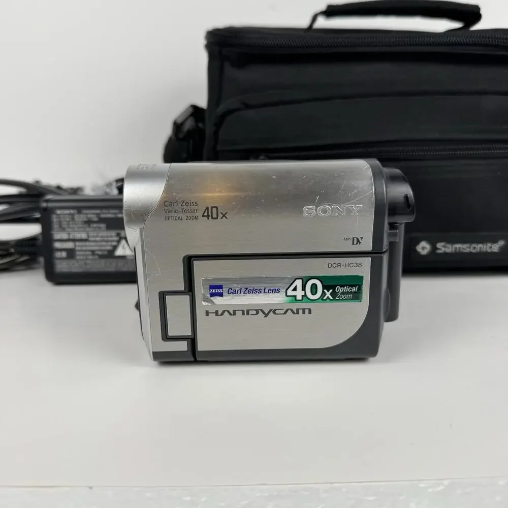 Sony Handycam DCR-HC38 Mini DV Digital Tape Camera Charger FOR PARTS
